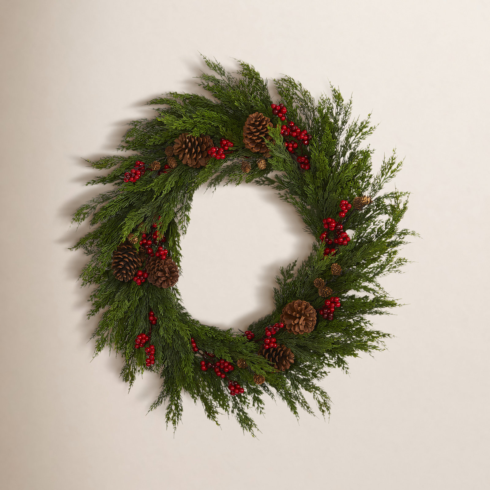 32'' Polyester Wreath