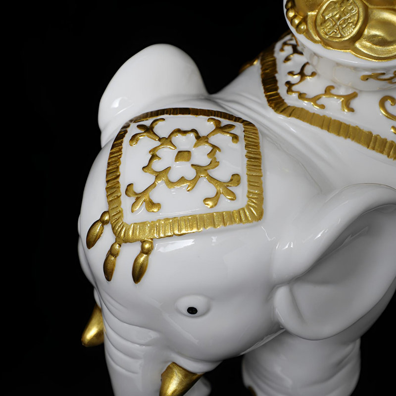 Sculpture exquise d'éléphant en porcelaine blanche - Décorative et propice