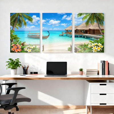 Ensemble de 3 tableaux sur toile représentant une scène de plage tropicale avec palmiers, bateau et bungalow