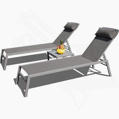 Patio Chaise Lounge Set, 3 Pieces Aluminum Adjustable Pool Recliners With PVC-coated polyester Fabric And Side Table For Outdoor Relaxation