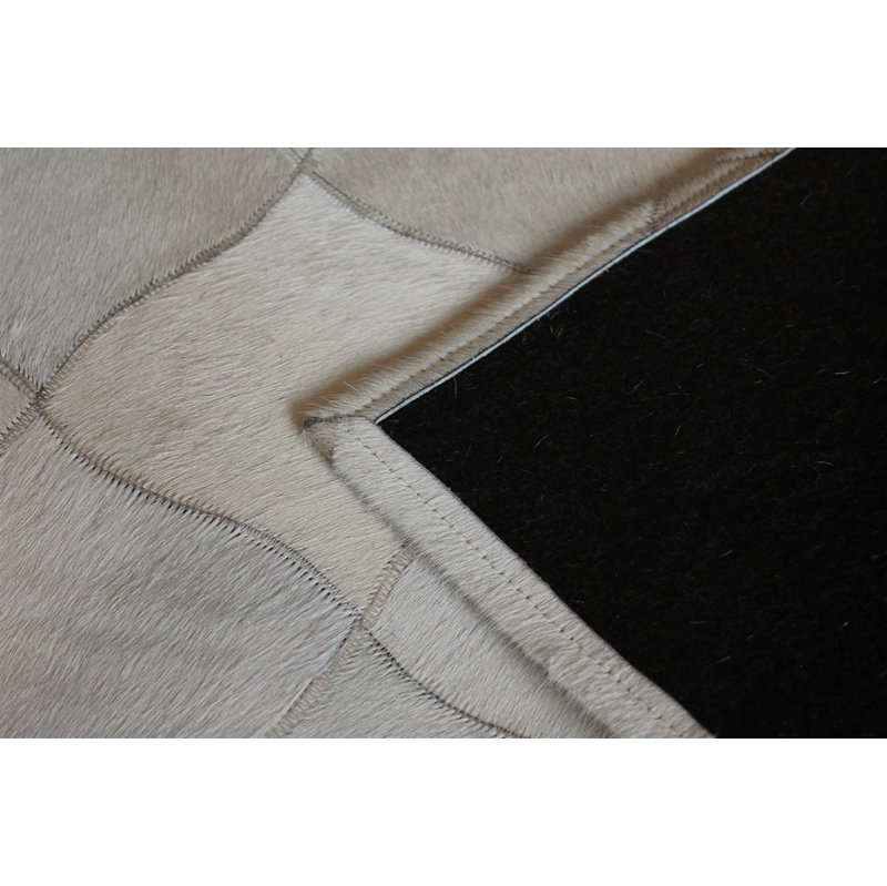 Area Cowhide Geometric Area Rug in Cream, Rectangle 8' x 10'