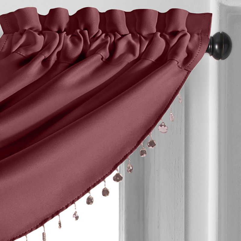 Cantonnière Conan, Rouge