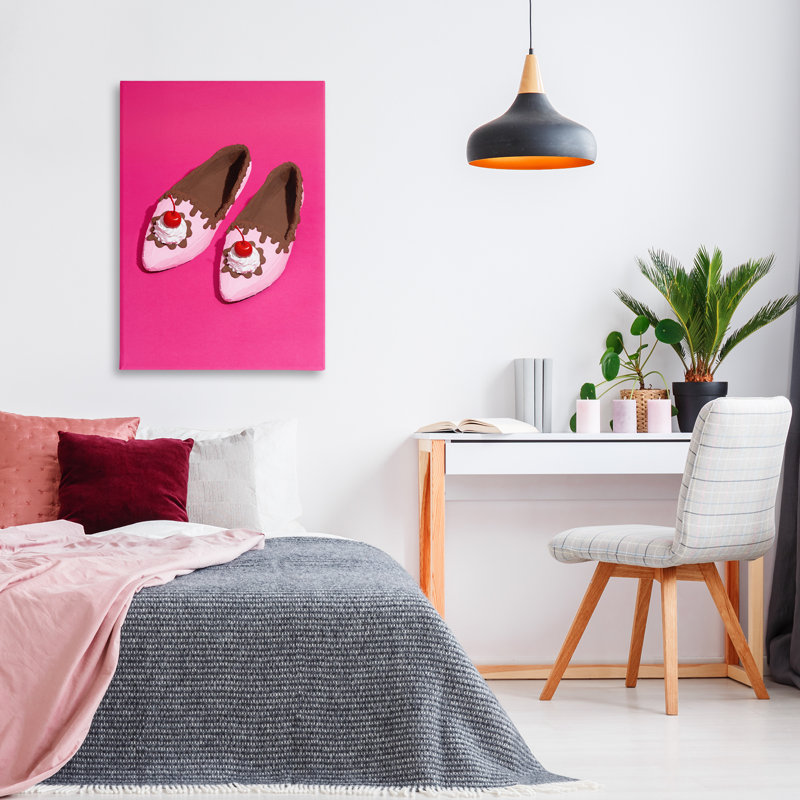 Art mural sur toile Glam Dessert Shoes par Lish Creative, H 36 po x l 24 po