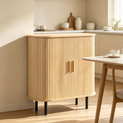 Armoire à vin cannelée de 28 po avec support à vin à 8 grilles, 5 tablettes réglables à 5 niveaux, 2 porte-verres, portes tambour coulissantes, 4 espaces de rangement cachés sur le côté, station de café moderne
