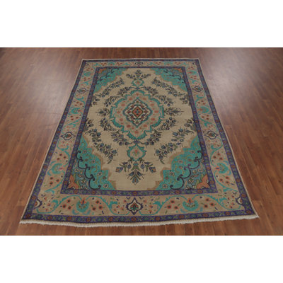 Tapis traditionnel en laine 7 x 9