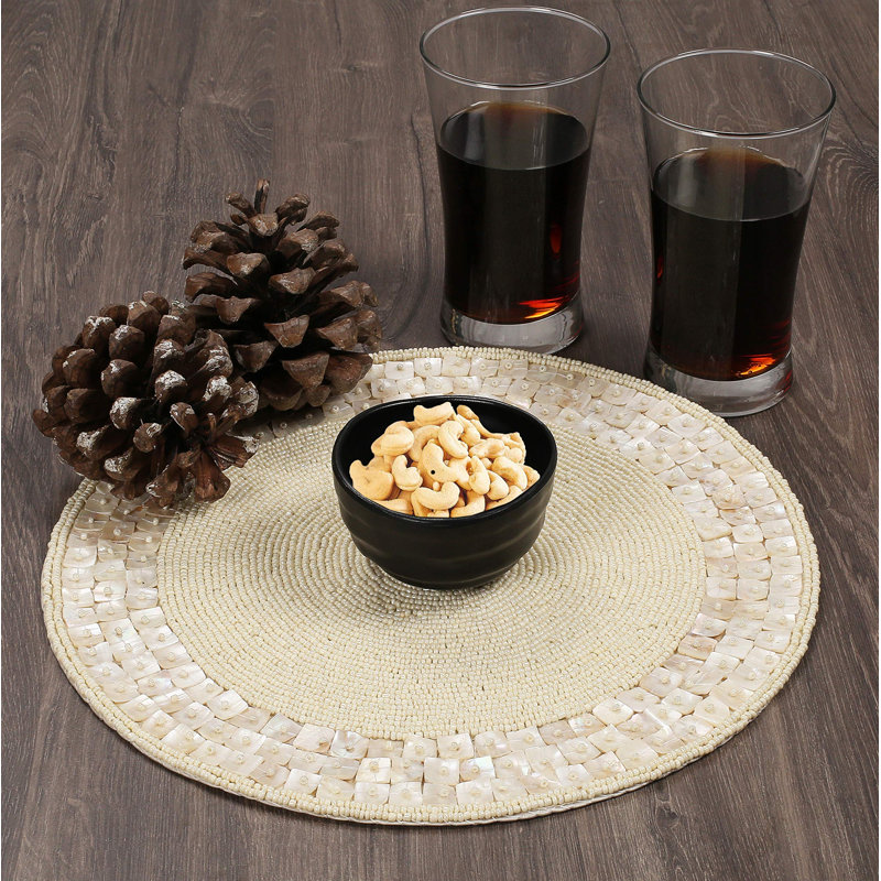 Ensembles de table ronds ivoire de 33 cm (13 po) ornés de perles, lot de 2