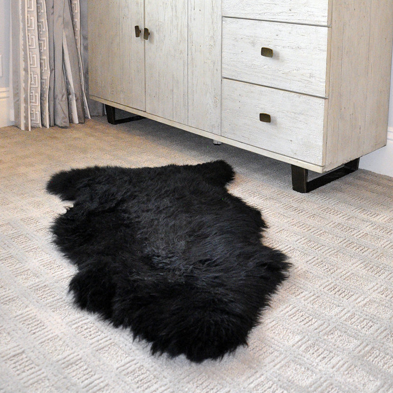 Tapis noir en peau de mouton Laurens, Nouveauté 2 pi x 3 pi
