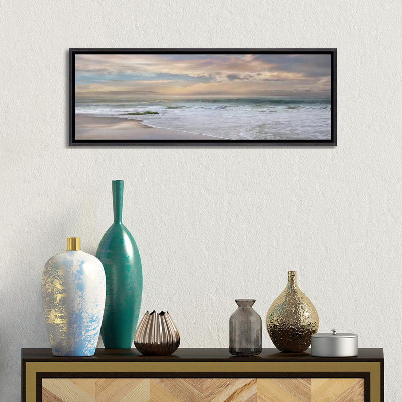 « Soft Twilight » par Mike Calascibetta-impression d’art graphique, H 12 po x l 36 po x 1,5 po, Toile avec cadre noir patiné