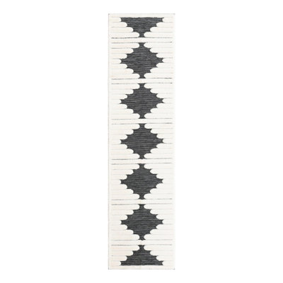 Corrigan Studio® Strings Raheesa Rug