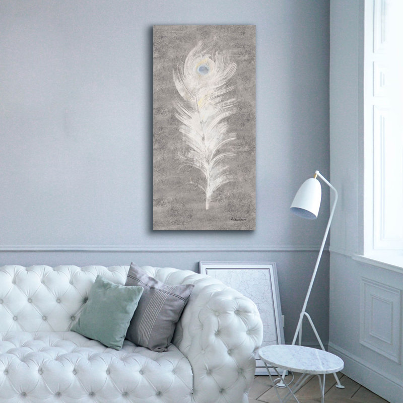 «Silver Blue Eyed Feathers 3» par Albena Hristova, art mural sur toile, 30 po x 60 po