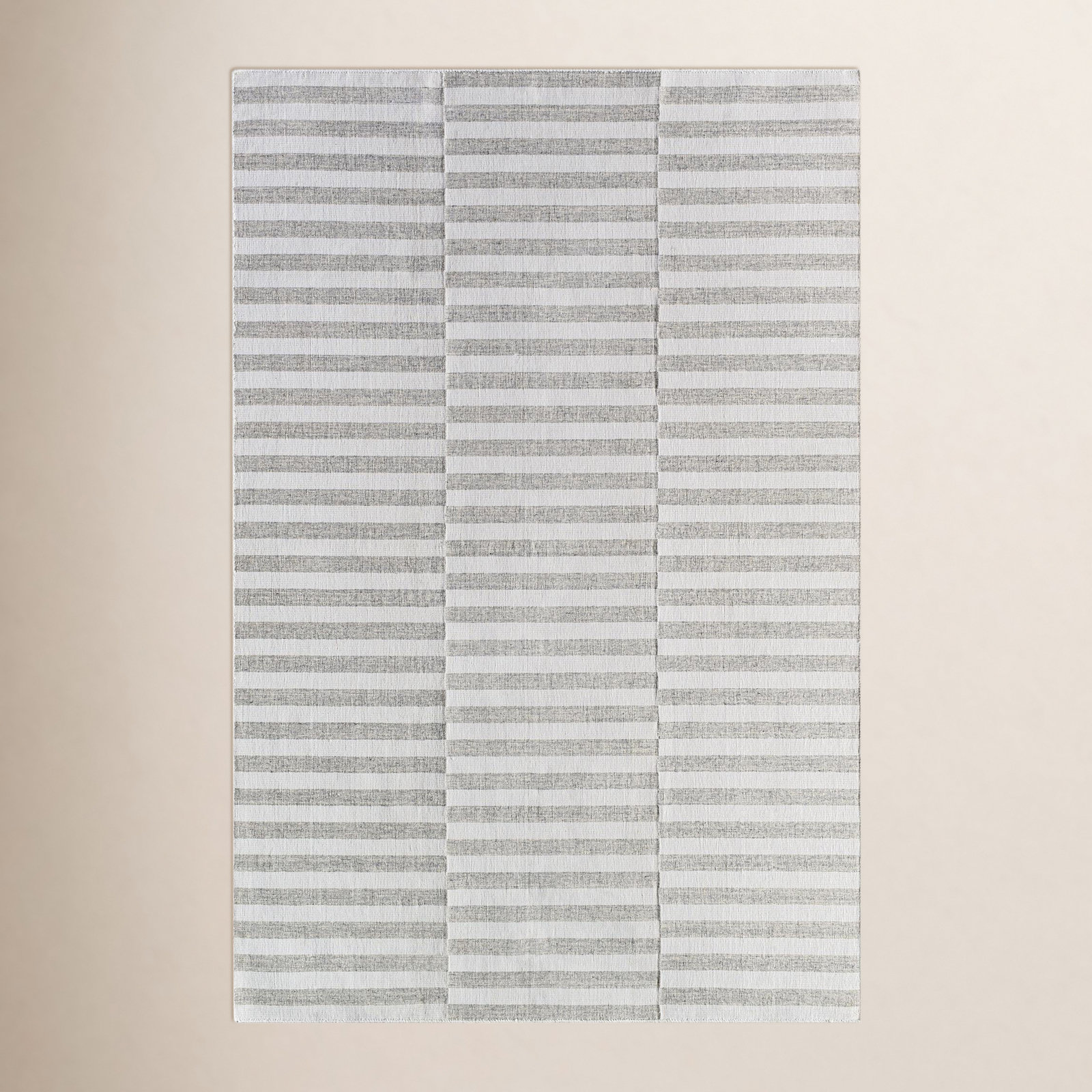 Evett Handmade Recycled P.E.T Indoor/Outdoor Rug, Rectangle 2' x 3'