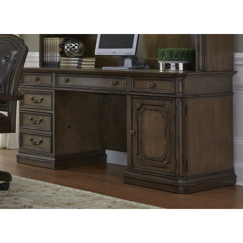 Jooseppi Credenza and Hutch Set