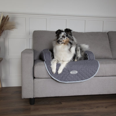 Wilton Polyester Pet Bed