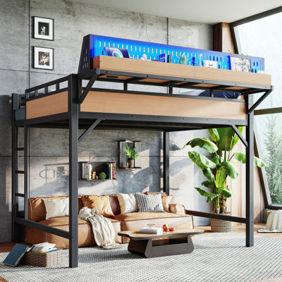 Grand cadre de lit mezzanine avec tablettes de rangement, panneau perforé, ports USB et lumières DEL