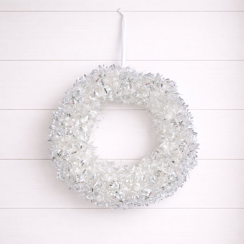 Couronne de Noël argentée 18 po
