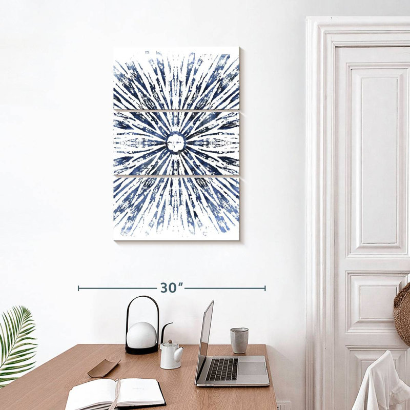 Motif à encre indigo Avery I, H 32 po x l 20 po