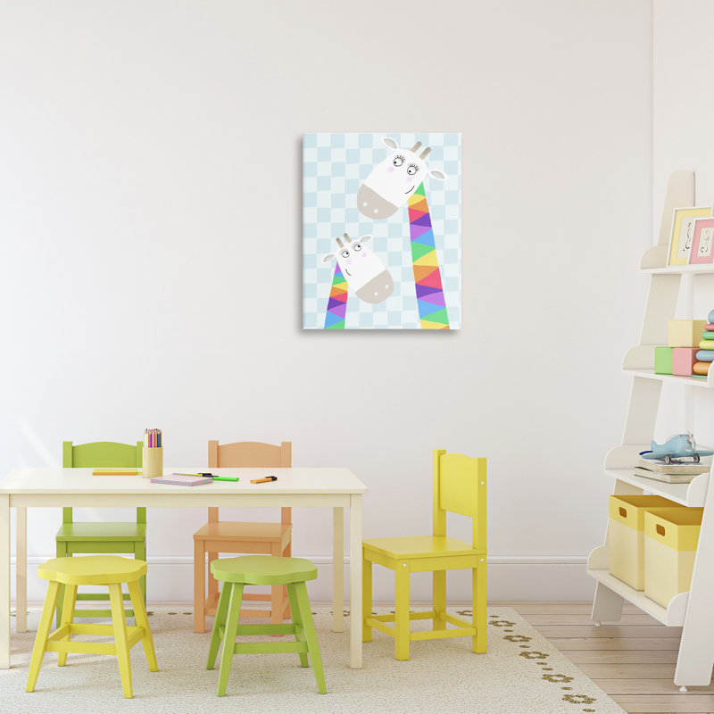 Toile girafe arc-en-ciel géométrique, design par Carla Daly, H 20 po x l 16 po