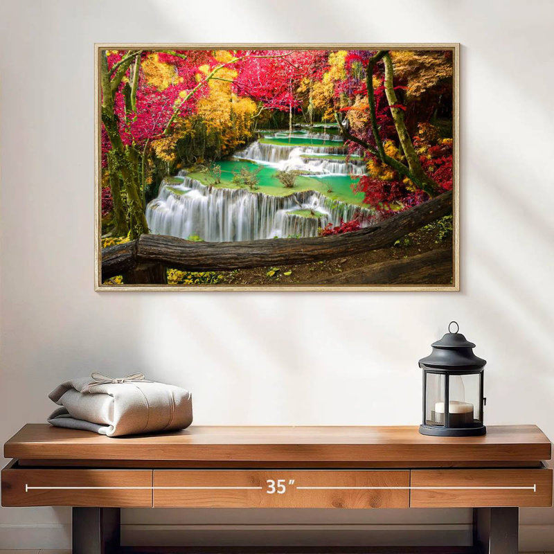 Cascade Huai Mae Khamin, 25 po x 17 po, Cadre flottant en bois naturel