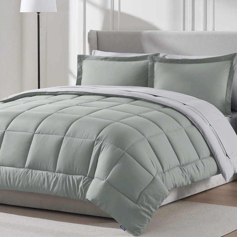 Ensemble d'édredon réversible avec draps Bed-in-a-bag, Édredon double et 5 pièces supplémentaires, Vert sauge