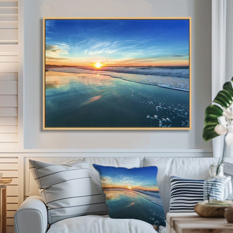 Paysage marin «Seashore with Distant Sunset», reproduction de photo, H 12 po x l 20 po, Cadre flottant, Érable
