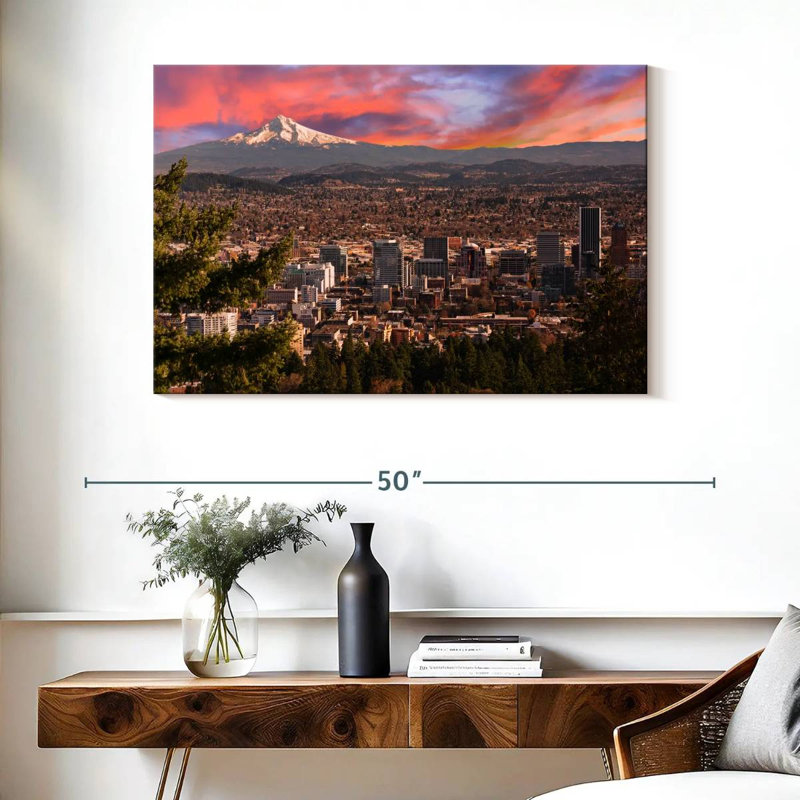 Ravi Portland, 26" H x 39" W
