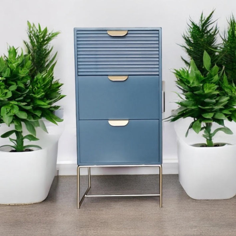 Stylish Ahzaria 30cm Wide Solid Wood Chest of Drawers - Compact & Modern 3-Drawer Storage Unit for Bedroom and Home Décor