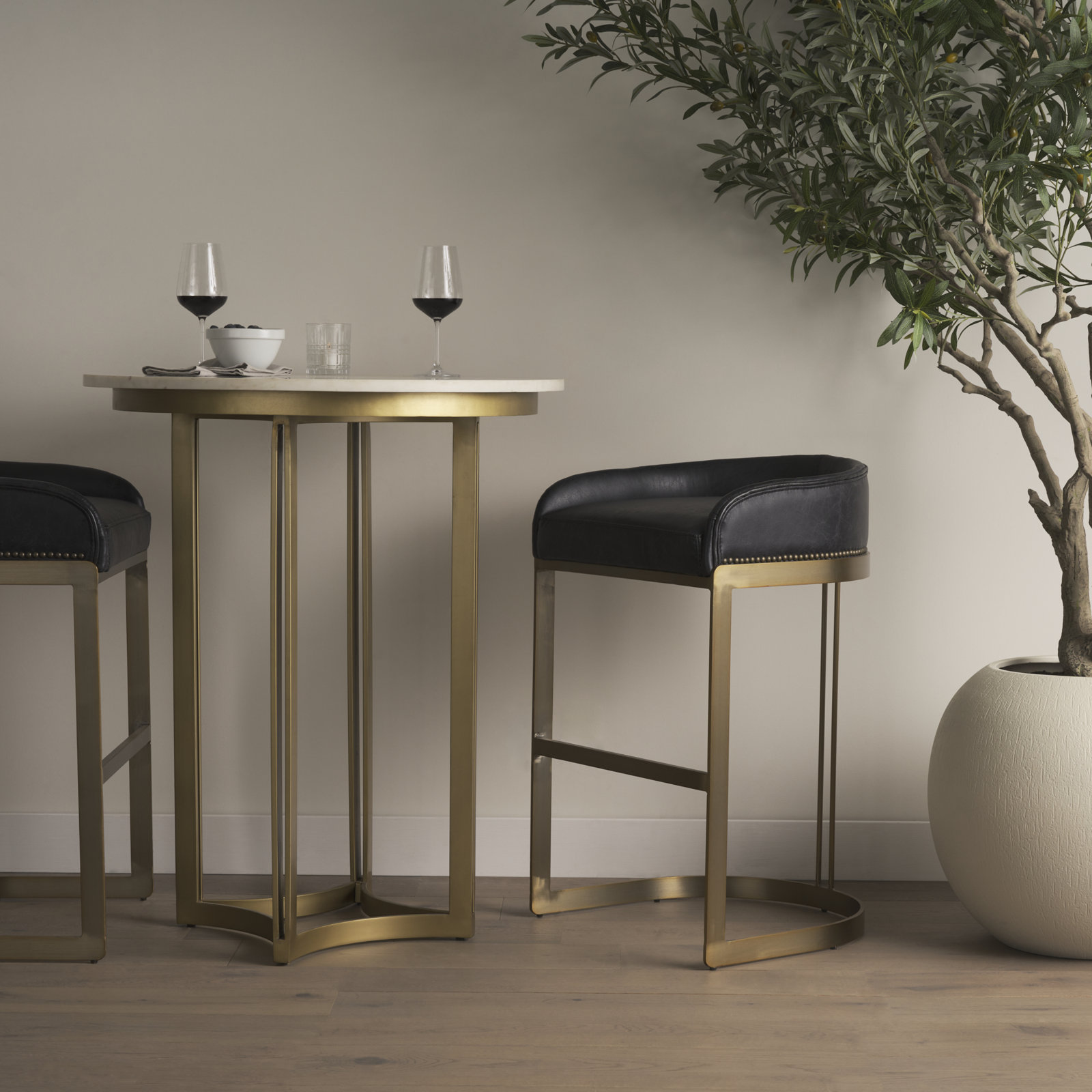 Bradley Genuine Leather Bar & Counter Stool, Bar Stool (28.75" Seat Height), Ebony