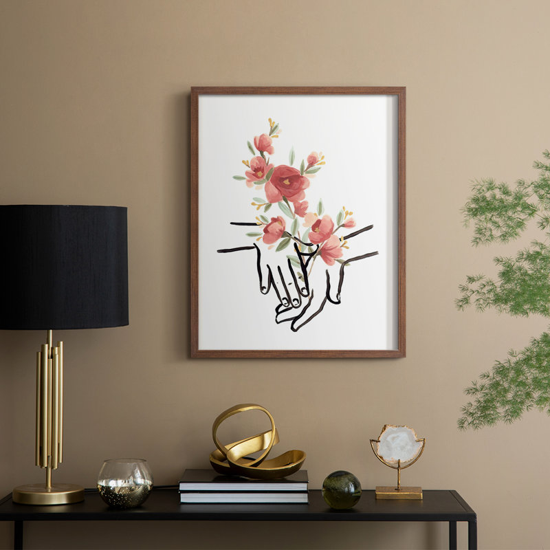 «HandsAndFlowers III», reproduction encadrée - bois massif, H 11 po x l 9 po, Noyer