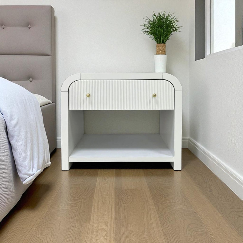 Table de chevet H 26,5 po Liabella, Blanc / Doré