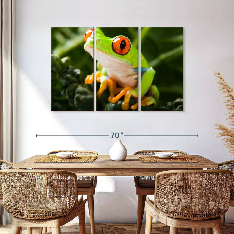 Brampt Tree Frog, 36" H x 57" W