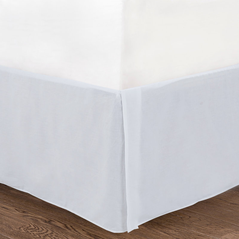 Terin Standard Reversible Set, White, Over Size Queen Quilt + 2 Standard Shams
