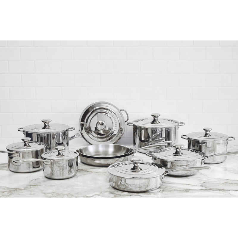Le Creuset Stainless Steel Stockpot with Lid, 7 qt.