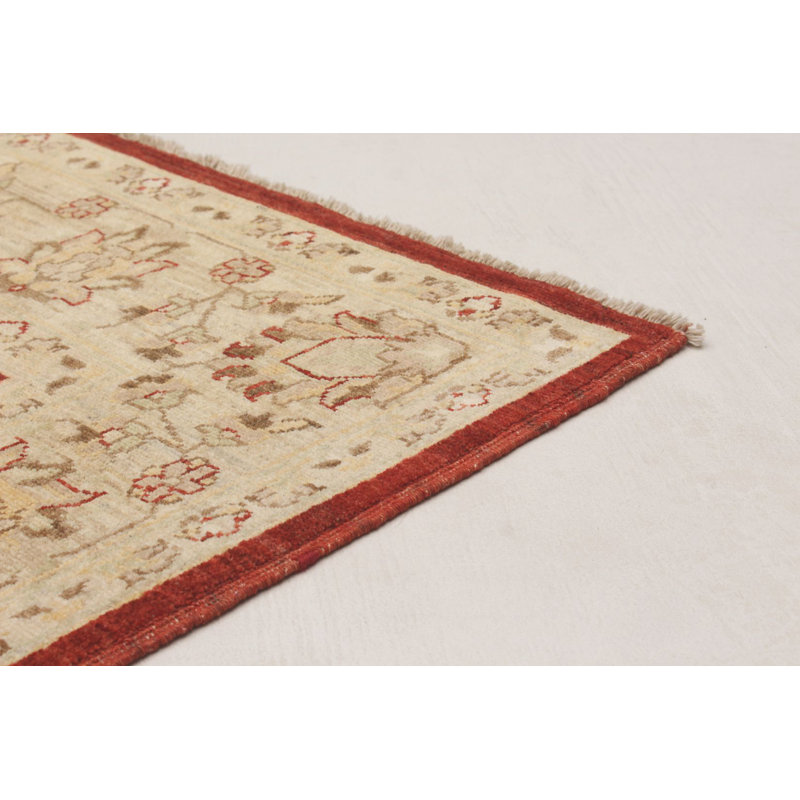 Tapis unique en laine noué à la main style Hamadan des années 1980 de 6 pi 4 po x 9 pi 3 po rouge Prxedes