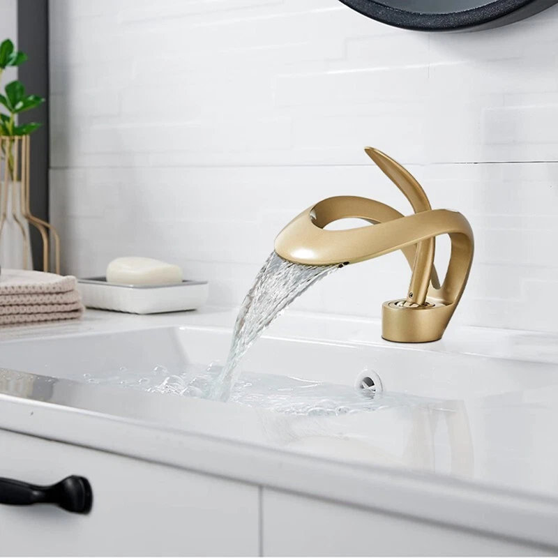 Robinet de lavabo pour salle de bain à poignée simple, Gold