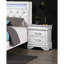 Table de chevet blanche avec deux tiroirs spacieux et des poignées éblouissantes pour l'organisation de la chambre à coucher à losanges - décor décoratif