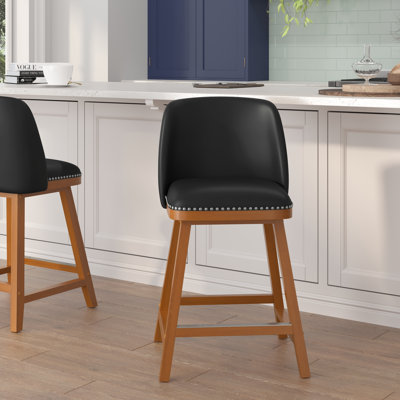 Tabourets de comptoir commerciaux en bois avec garniture cloutée