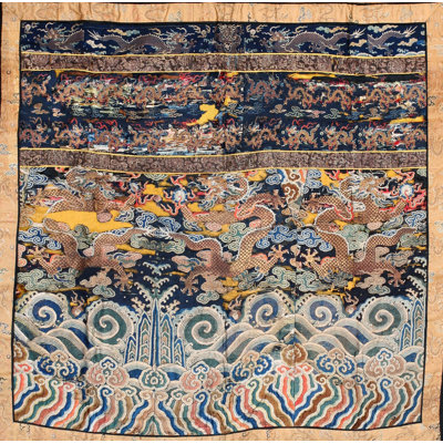Silk Floral Area Rug in Blue