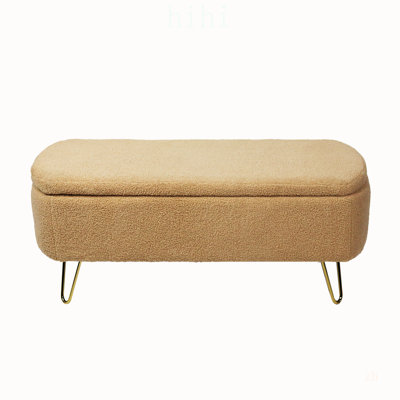 Banc de rangement moderne en fausse fourrure de chameau avec pieds dorés, parfait pour le lit et le vestibule, alliant style et fonctionnalité.