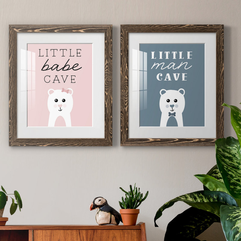 «Little Babe Cave», ensemble de 2 impressions, Blanc, Papier, cadre noyer, H 20 po x l 17 po x P 1 po