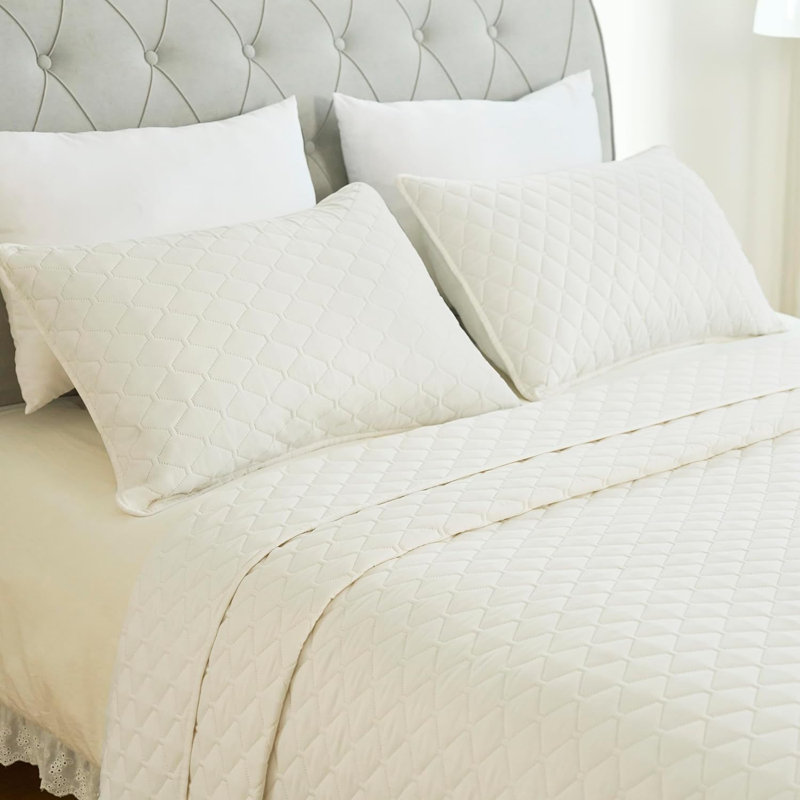 Monzell Polyester Geometric Shapes Bedspread with Pillowcases Included, Beige, 220 x 240cm - 2 Pillowcases