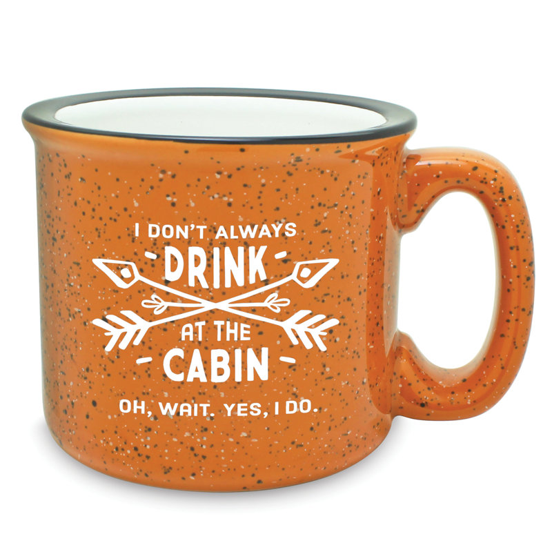 Grande tasse à café à la cabine camp Burt
