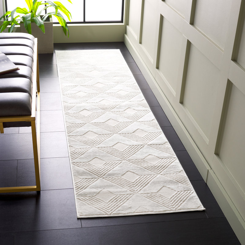Saylor 100 Performance Geometric Rug, Runner 2' x 8'