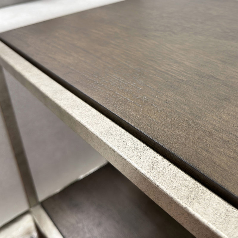Ensemble de 3 tables basses et 2 tables de bout en bois, Gris