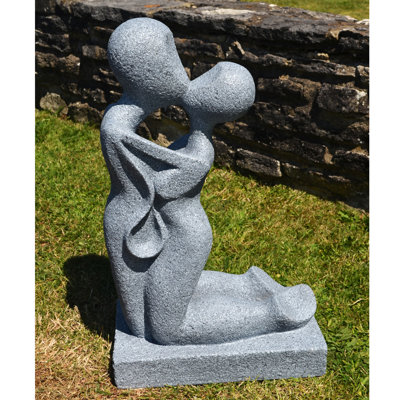 Chinook Weather Resistant Plastic Garden Statue