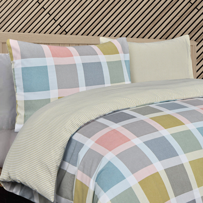 Microfiber Chequered Duvet Cover Set with Pillowcases Included, Double Duvet Cover Set + 3 additional Pillowcases