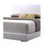 Grand lit en cuir synthétique blanc avec pieds blancs Lorimar
