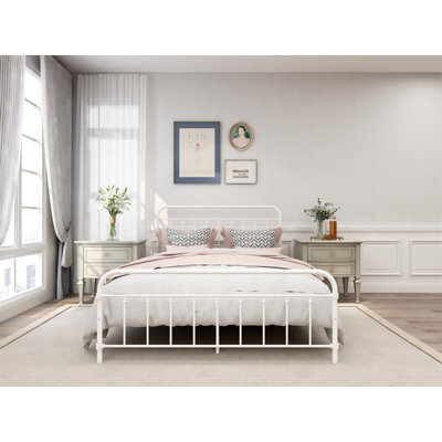 Colina Metal Bed
