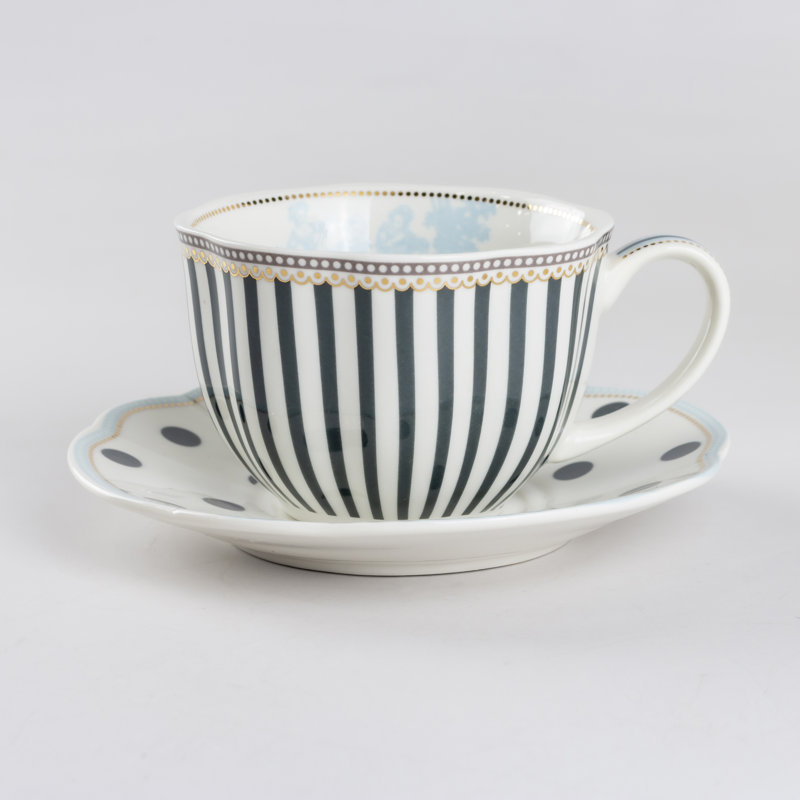 Tasses et soucoupes en porcelaine à motif toile de Jouy bleu marine, lot de 2