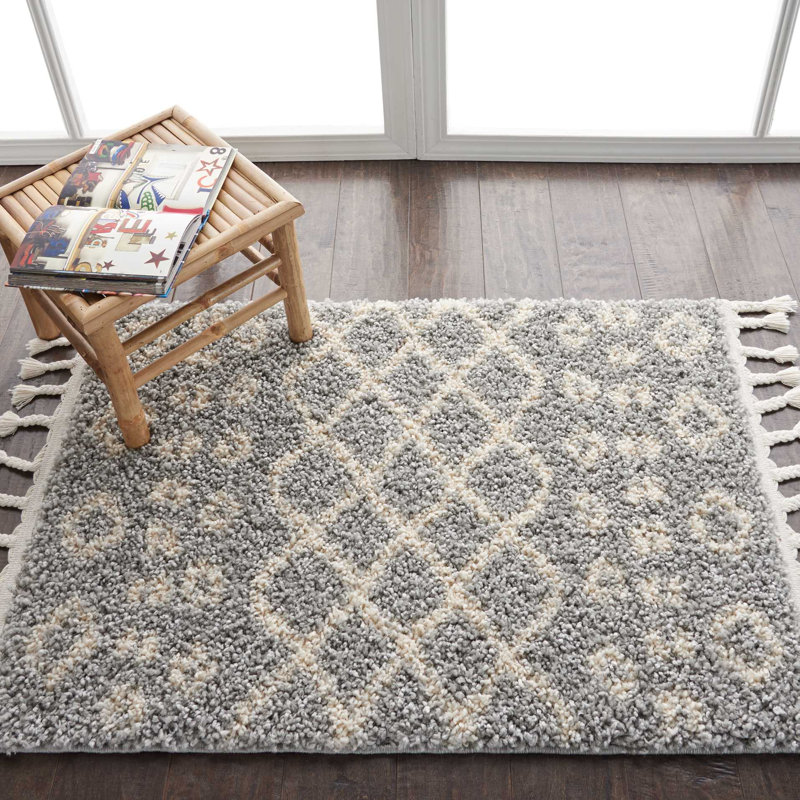 Bridyn Geometric Indoor Rug, Rectangle 2'2" x 4'