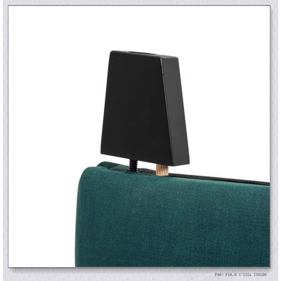 Tufted Upholstered Platform Bed with Durable Structure and Comfortable Padded Headboard, Ideal for Modern Elegance and Luxury